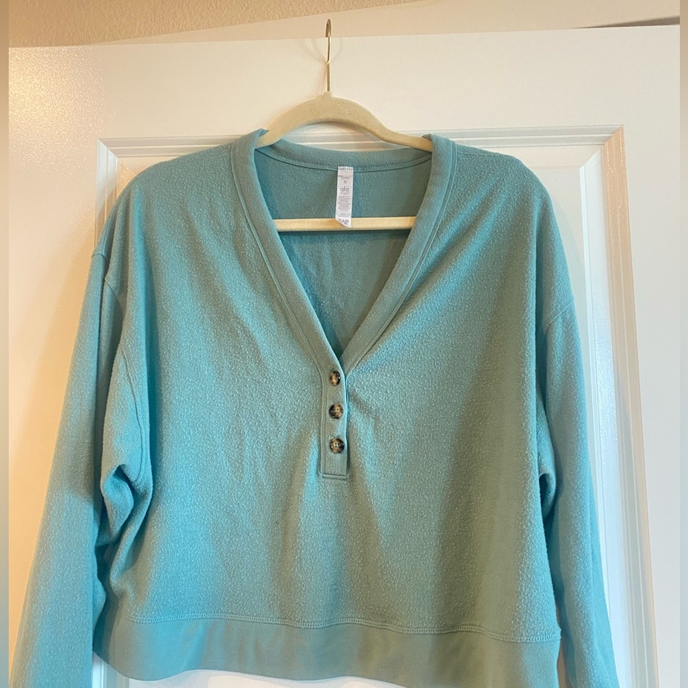 Alo Light Cover-Up Sweater